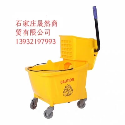 白云24升榨水車(chē)